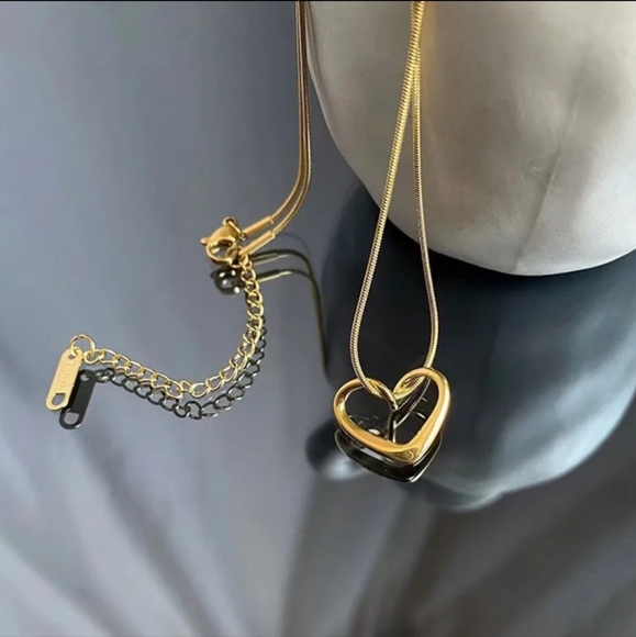 HEART NECKLACE 18K GOLD PLATE - Picture 1 of 8